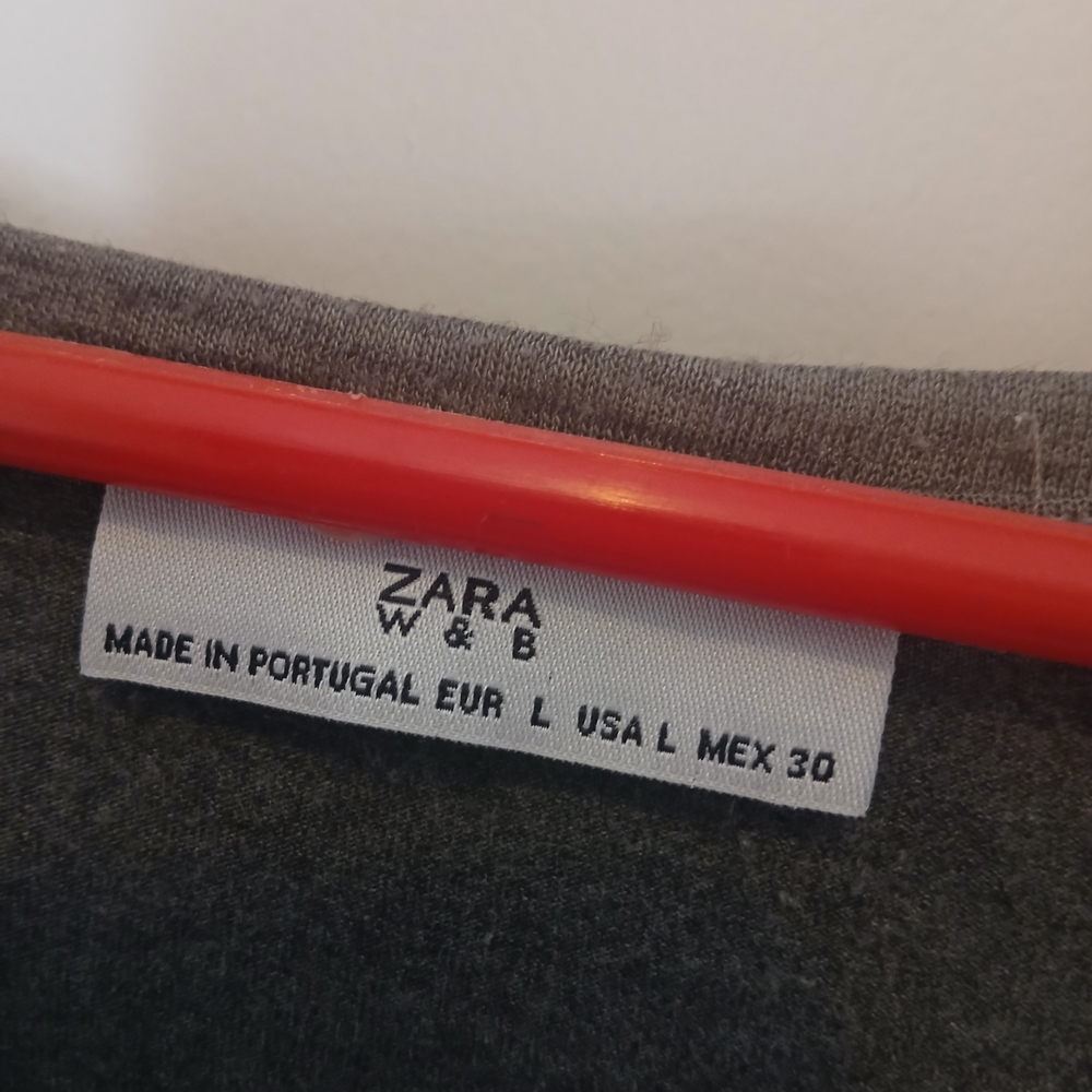 Zara Long Sleeve Graphic Tee in White and Gray with Blue Accents - Picture 3 of 3